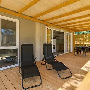  Camping Adriamar Mobile Homes In Park Kroatië